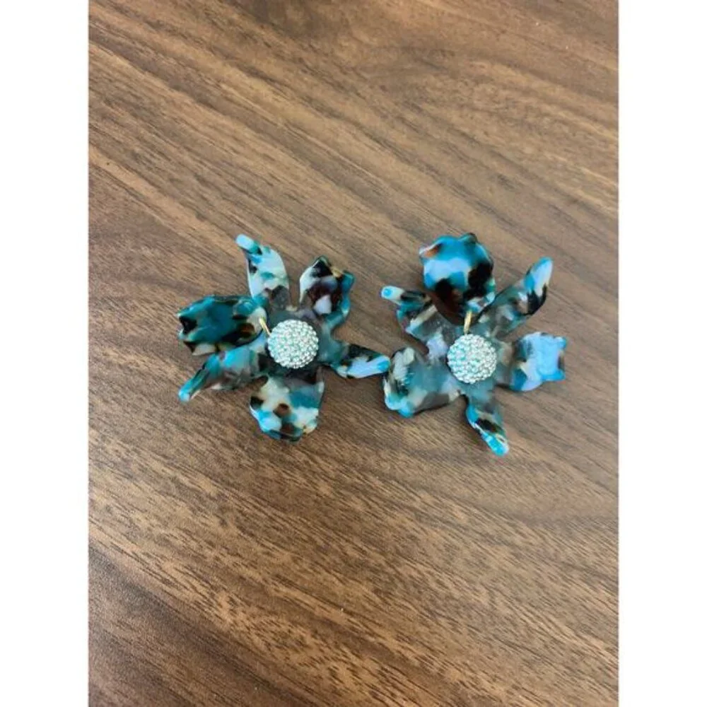 NEW Lele Sadoughi Small Crystal Lily Floral Gold-Plated Post-Back Earrings